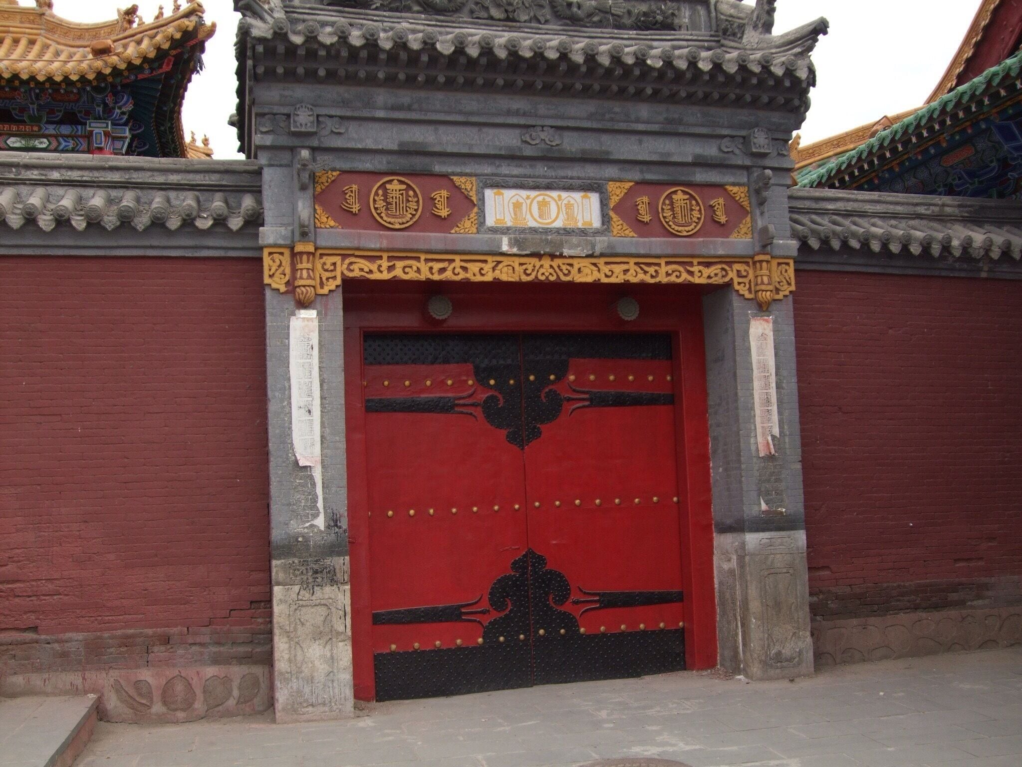 This door has an entirely different moon-shaped design. Apparently Chinese influence is not present. I took this shot from Inner Mongolia.