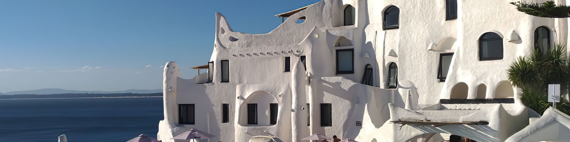 Museu Casapueblo. Este é o mais famoso museu de Punta del Este e uma das principais atrações turísticas do Uruguai. Está localizado em Punta Ballena
