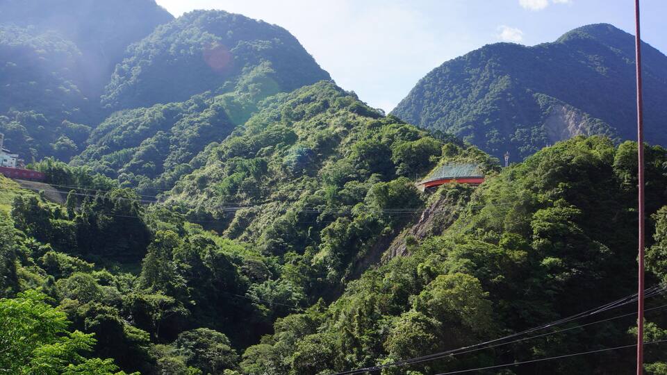 八通關古道入口 The Entrance to Batongguan Ancient Trail