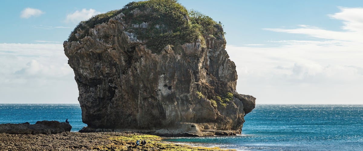 Kenting, Hengchun Township, Taiwan: Sail Rock (船帆石)