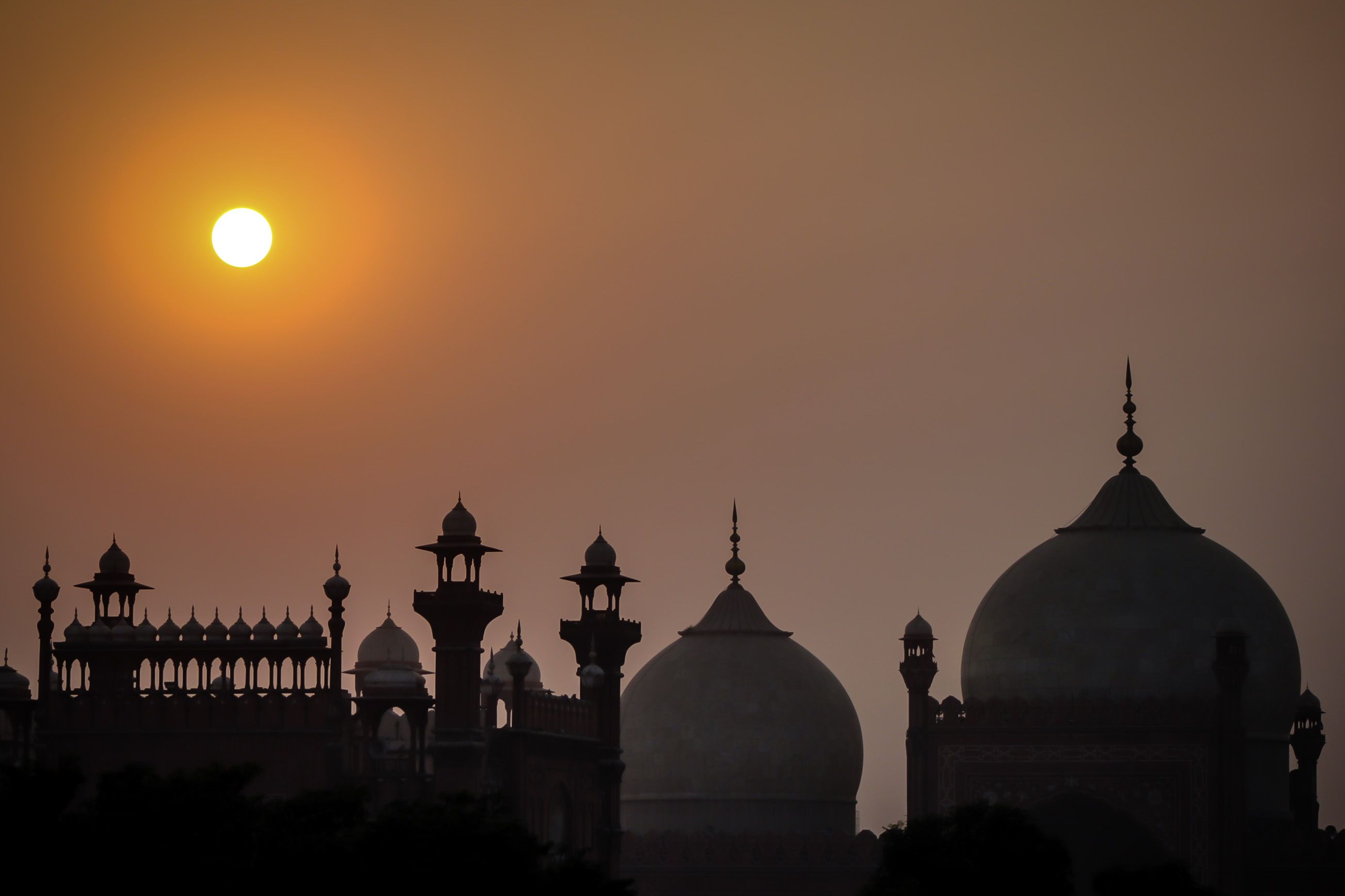 Sunset at Badshahi Mosque in Lahore Pakistan
