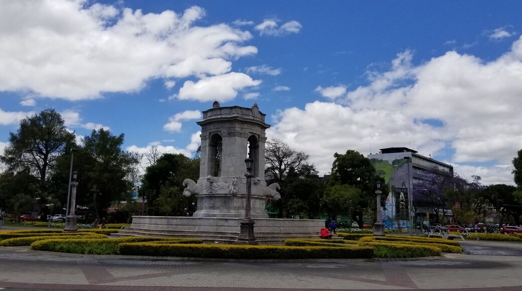 Plaza España en Zona 9, Ciudad de Guatemala