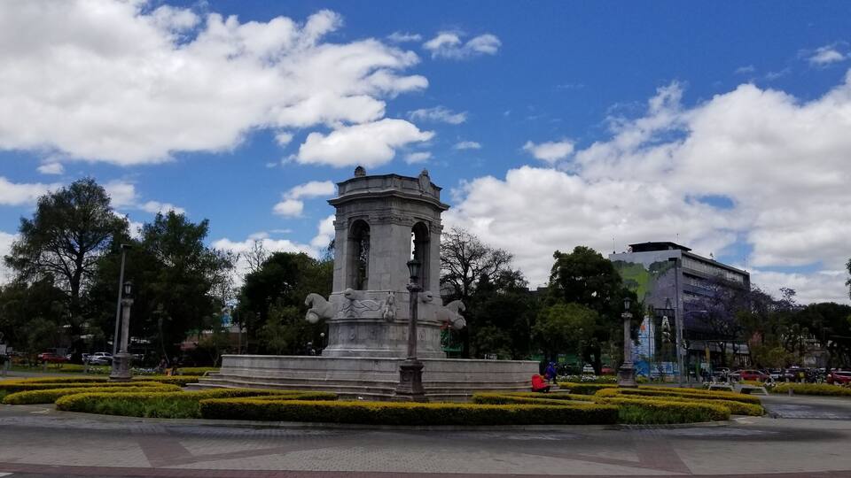 Plaza España en Zona 9, Ciudad de Guatemala
