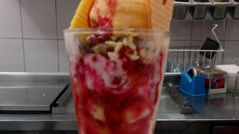 A juice center that serves amazing Falooda. Do try their Liver rolls too #sweetspot