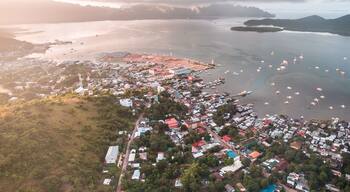 Trung tâm Thị trấn Coron