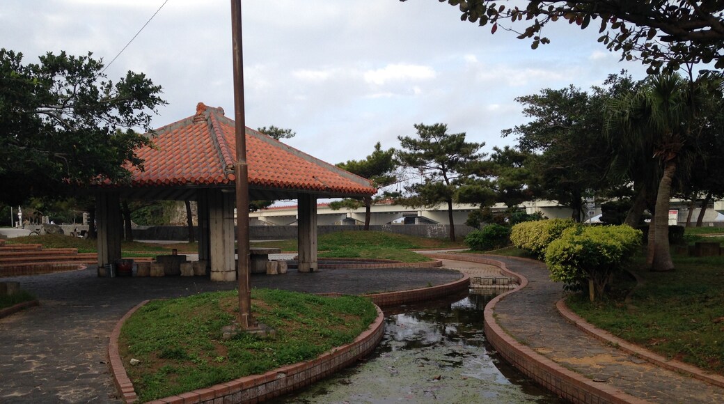 沖縄県那覇市・若狭海浜公園