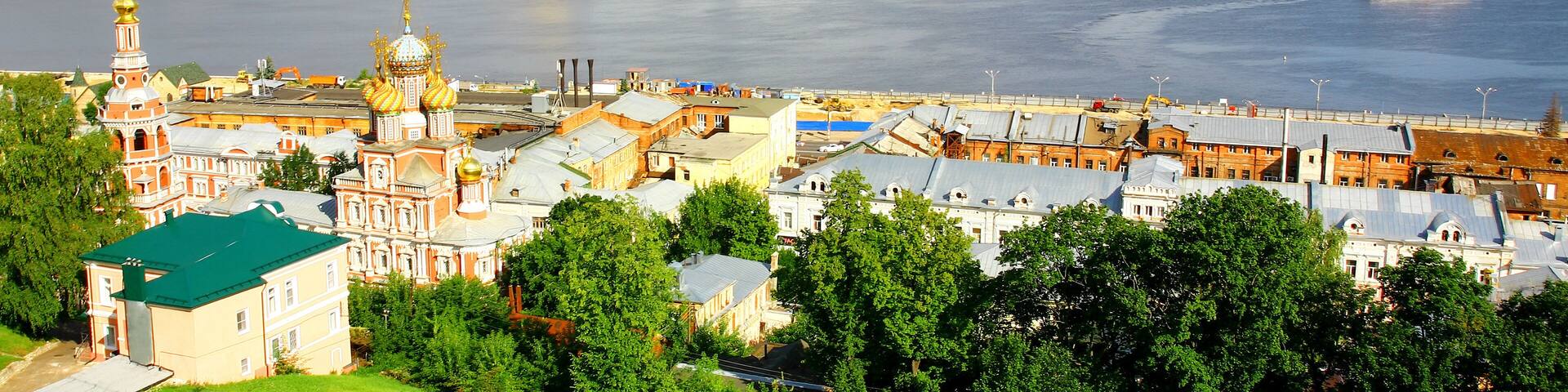 Pleasure boats travel along the Volga in Nizhny Novgorod