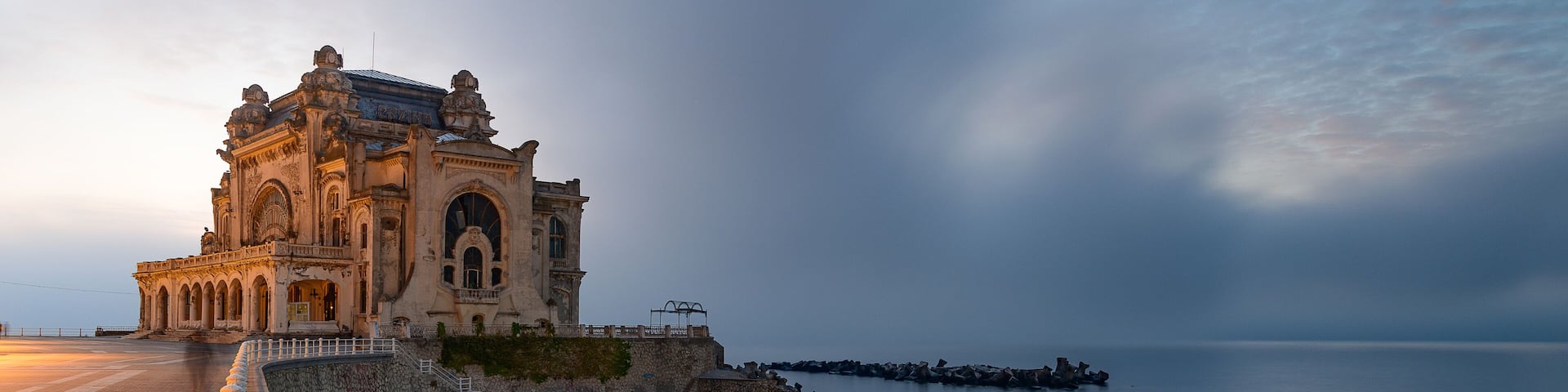 #romania #pics #sky_captures #sunrise #constanta #casino #seascape #blacksea #building #sea #longexposure #Golden