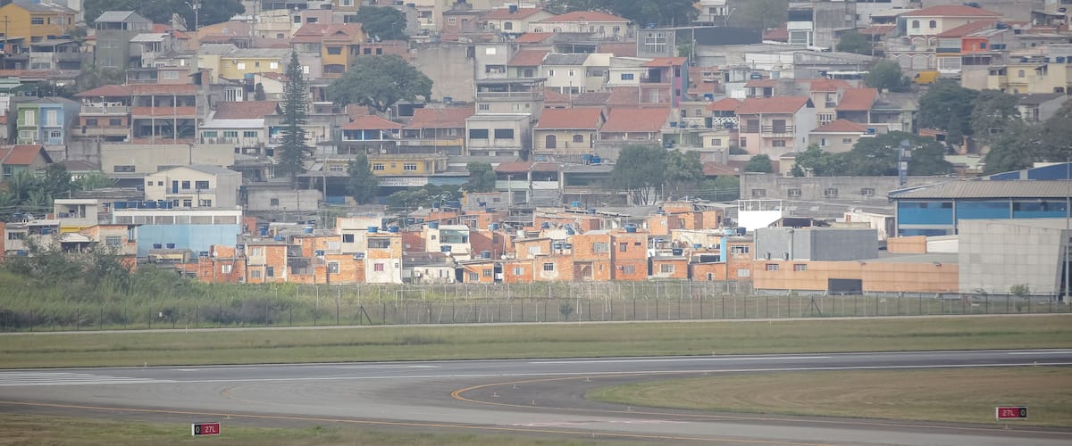 Aviões do aeroporto de Guarulhos em São Paulo.