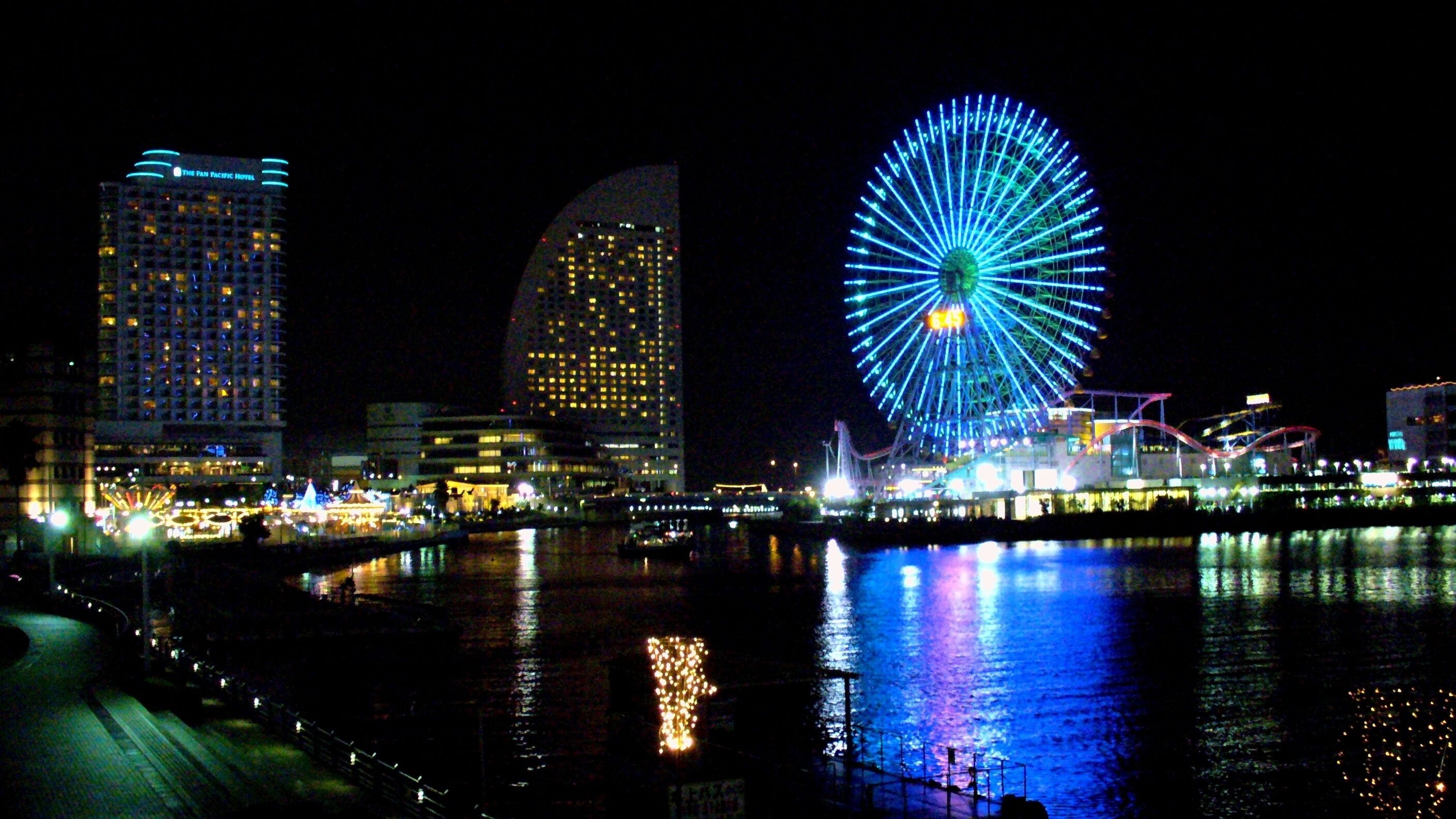 The night view from Yokohama-Maritime-Museum (横浜マリタイムミュージアムからの夜景)