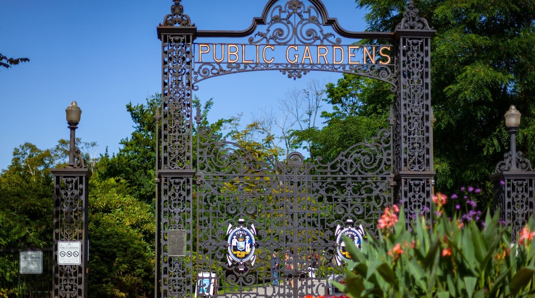 Halifax Public Gardens showing a garden and signage
