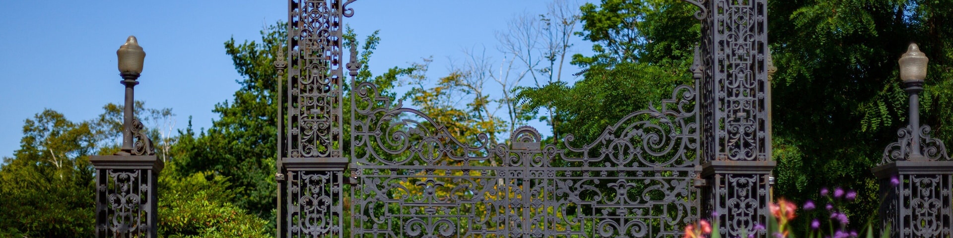 Halifax Public Gardens showing signage and a garden