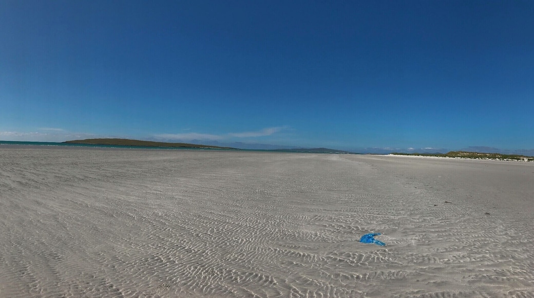 As Previously Decribed located on North Uist, Clachan Sands are very remote with nofacilities but no one is there, Peace and quiet is the premium experience.