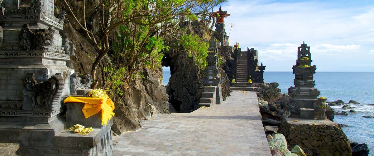 Lombok caratteristiche di religiosità e tempio o luogo di culto