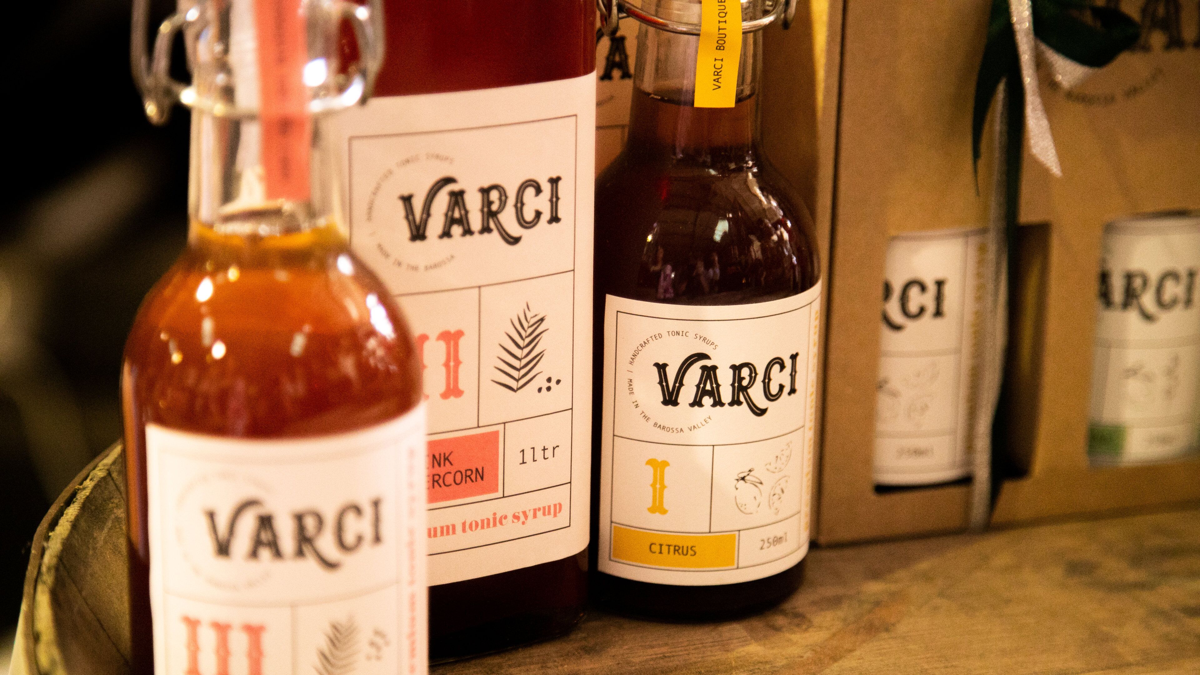 Barossa Farmers Market which includes markets and signage