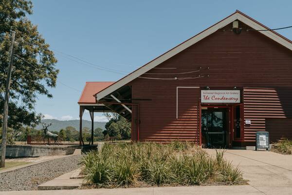 Somerset Regional Art Gallery – The Condensery showing signage
