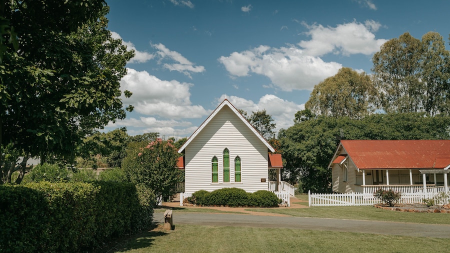 Ringsfield House and Museum which includes a church or cathedral