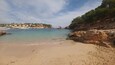 A beautiful beach on Majorca - don't forget your snorkelling gear!
If you want, you can even grab some lunch there, but its rather highly priced.