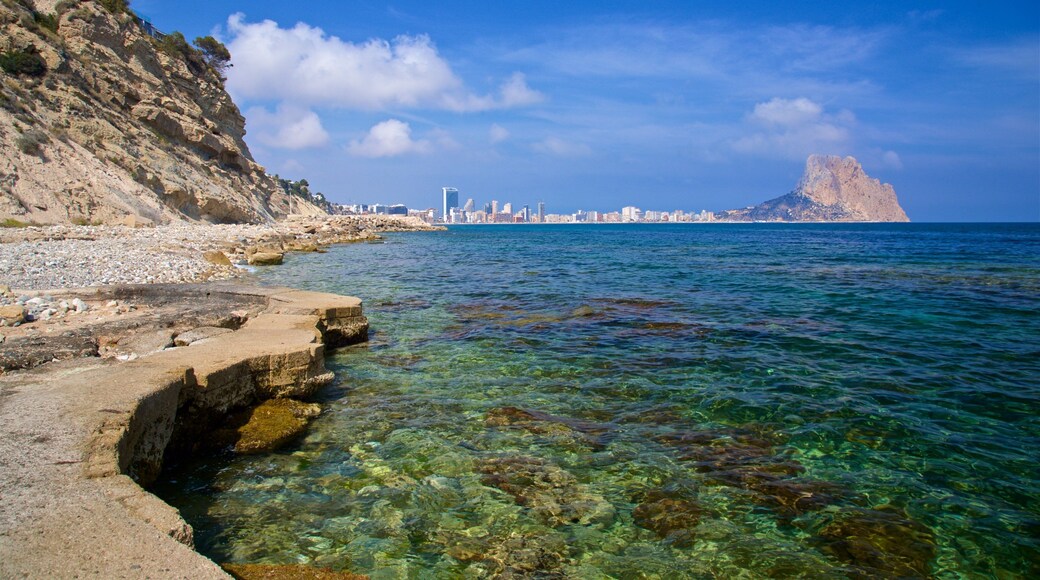 Cala Les Urques showing rocky coastline and general coastal views