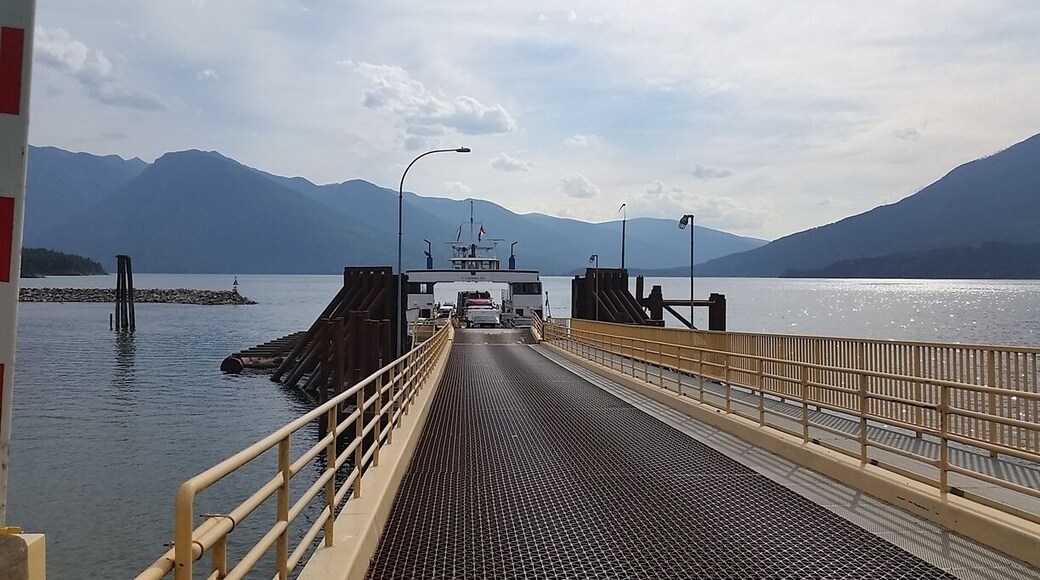 World's longest and free ferry to Nelson bc. I am Dutch. So that's good.