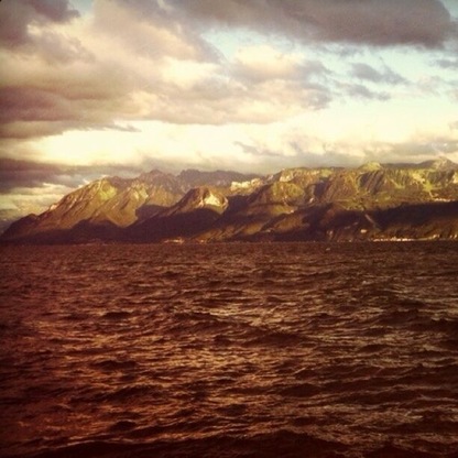 A storm was comin' and lake was mighty rough.