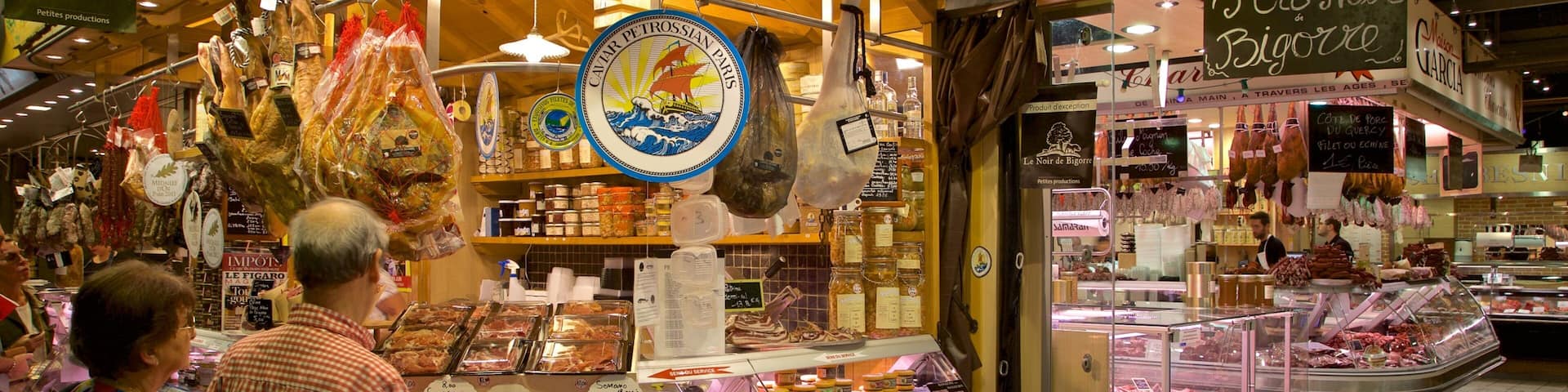 Victor Hugo District showing interior views, markets and food