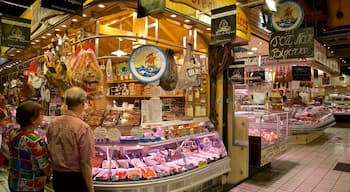 Distrito Victor Hugo ofreciendo vista interna, comida y mercados