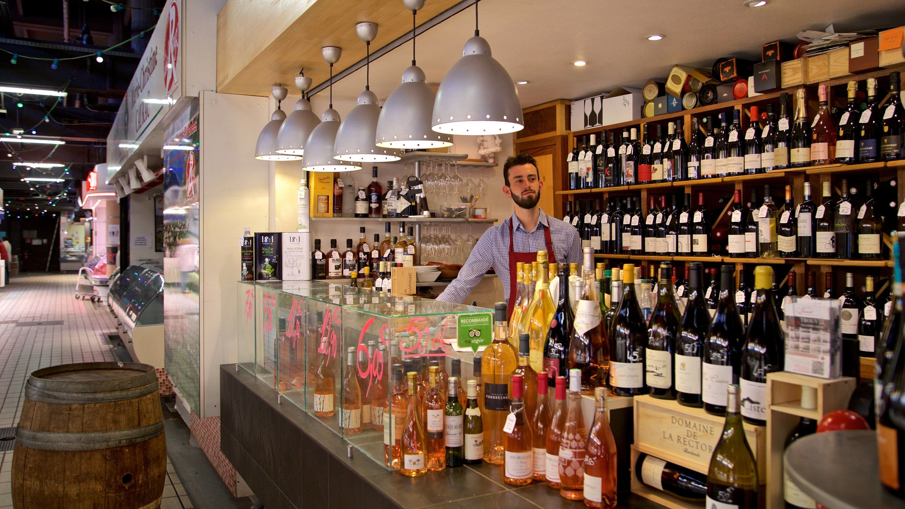 Quartiere Victor Hugo che include vista interna, drink e bevande e mercati