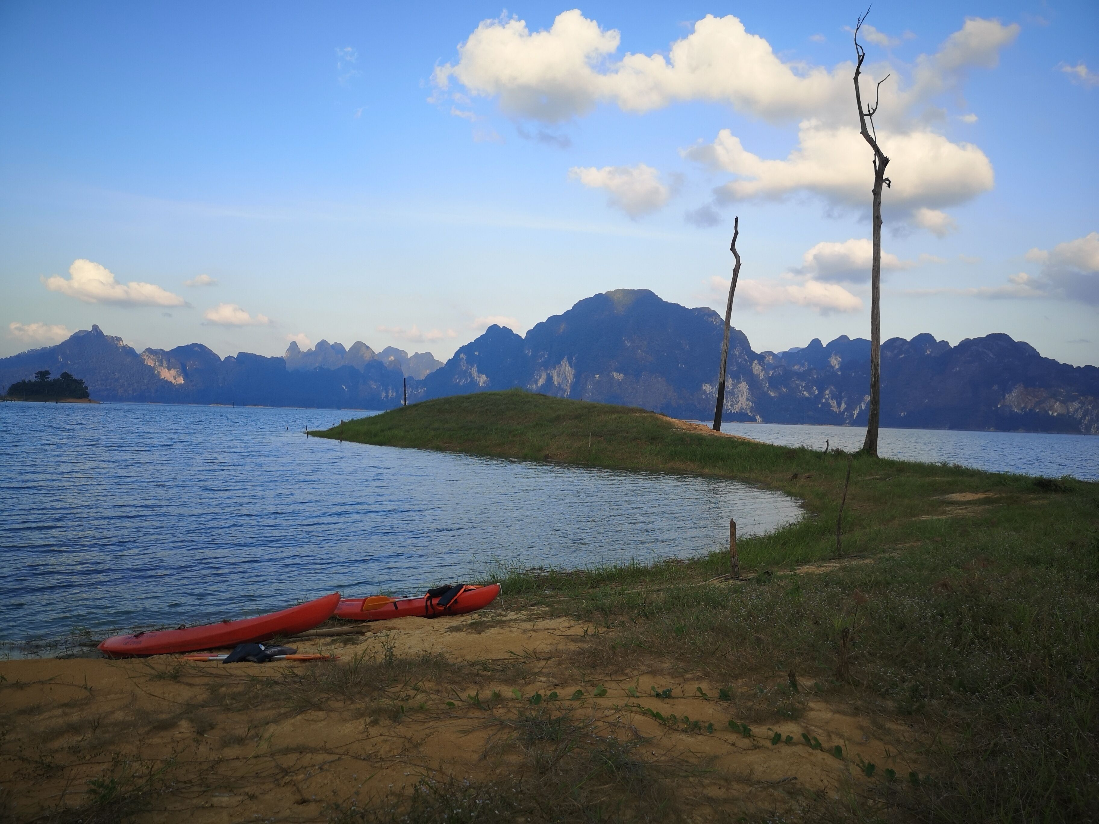 #LifeAtExpediaGroup

Serenity and peace only interrupted by the non stop sound of crickets.. Fun fact, you stop noticing after a while!!