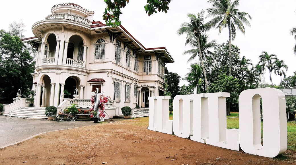 Yusay-Consing Mansion also known as Molo Mansion was built in the 1920s. After being neglected for several years, it was restored and turned into a heritage museum.