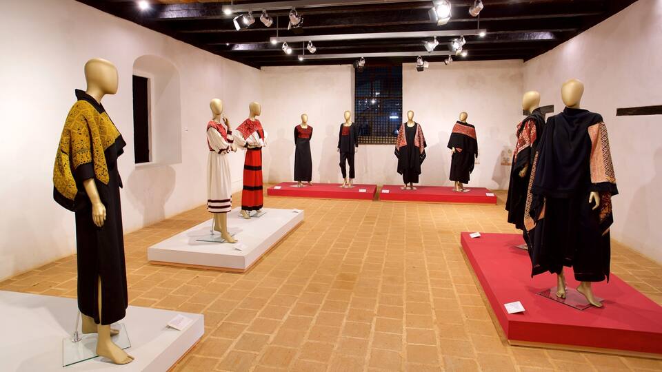 San Cristobal de las Casas which includes interior views