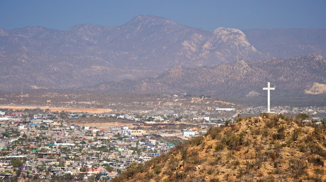 Cerro de la Z which includes a monument, landscape views and religious aspects