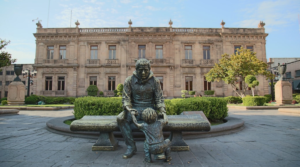 Trung tâm Thương mại San Luis Shopping