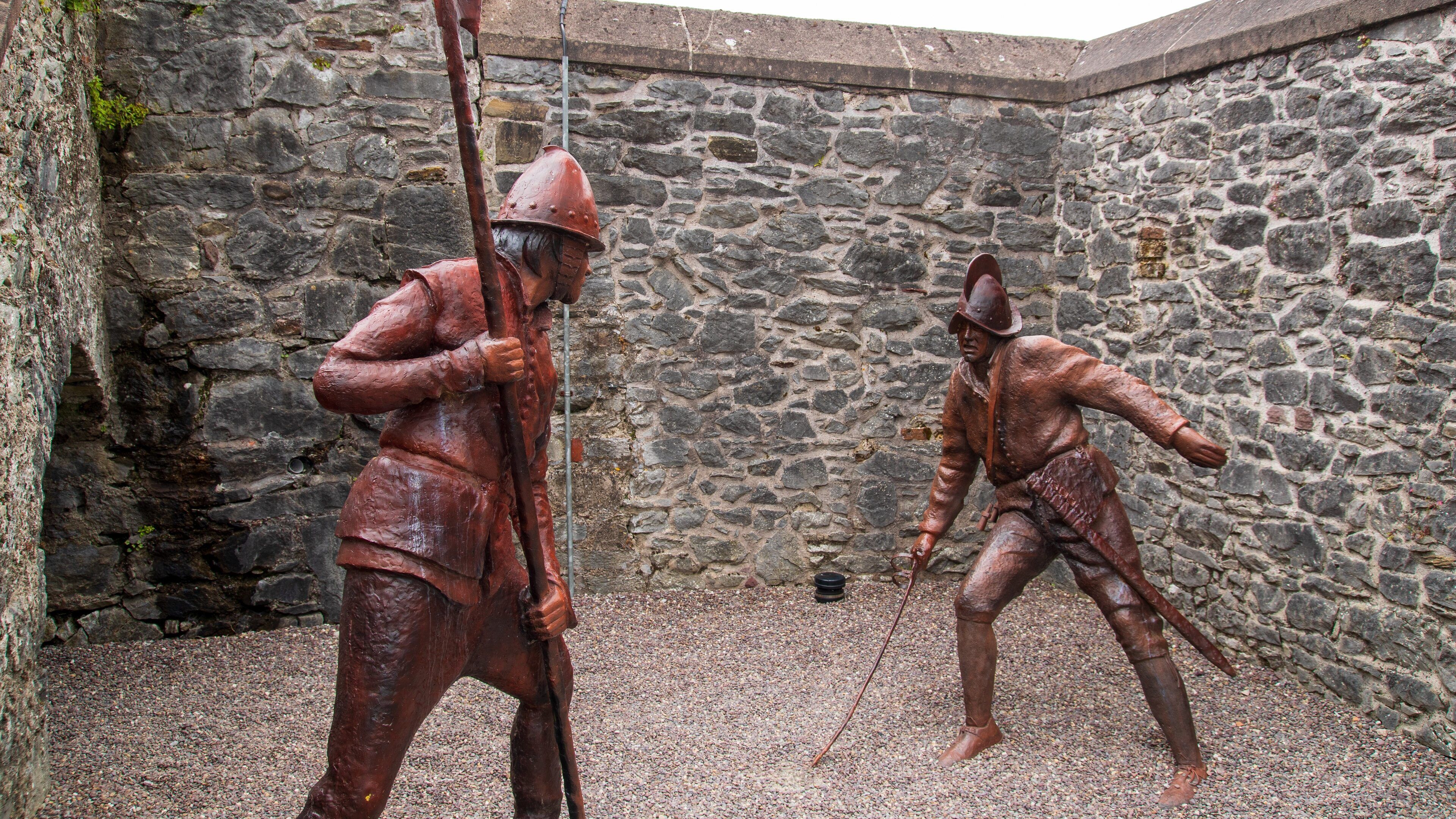 Elizabeth Fort showing a statue or sculpture