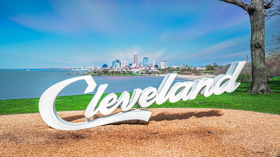 Cleveland sign in Edgewater Park on sunny day.