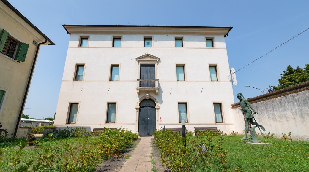 Amleto and Donato Sartori International Mask Museum
