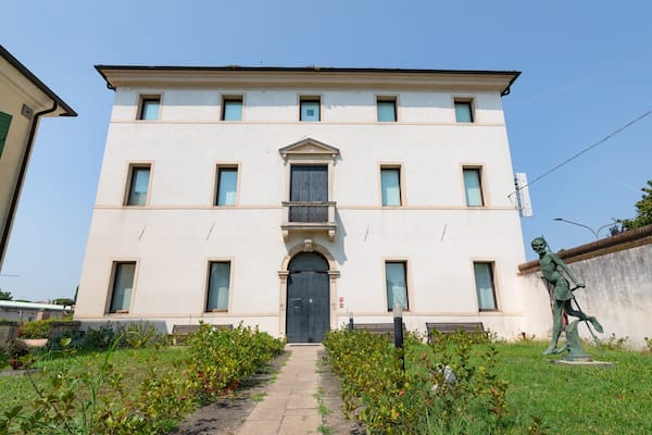 Amleto and Donato Sartori International Mask Museum