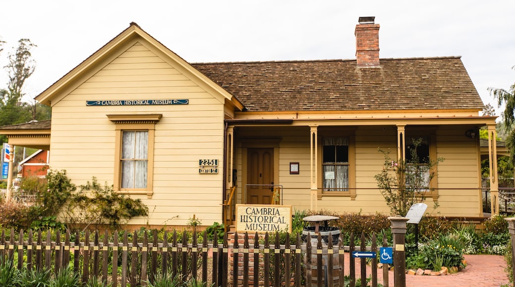 Cambria’s Historical Museum showing heritage elements, signage and a house
