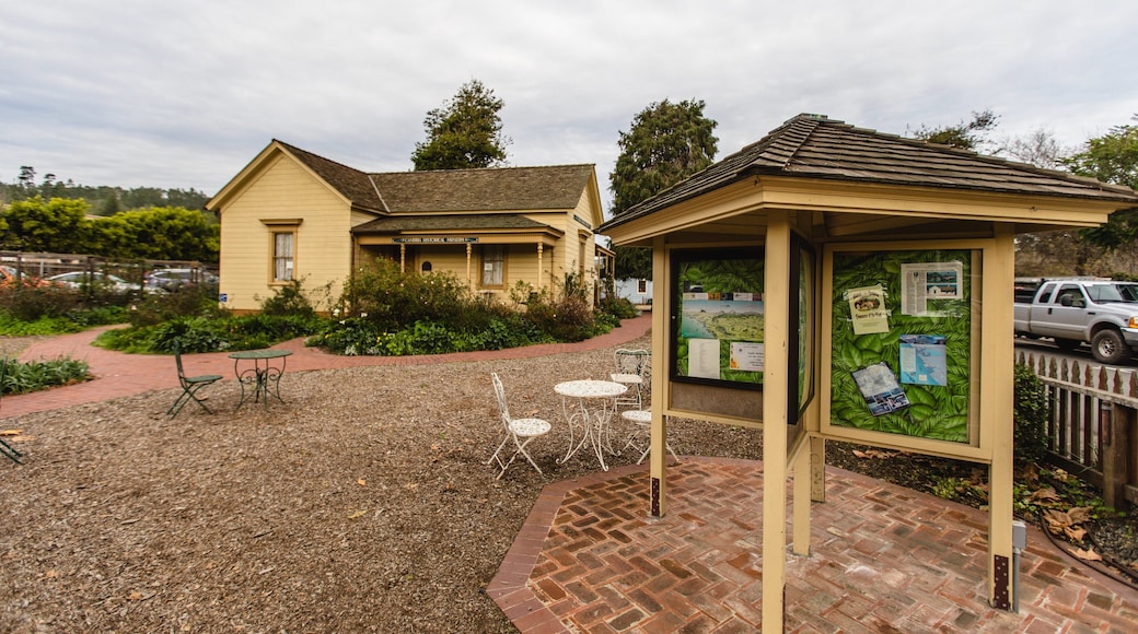 Cambria’s Historical Museum which includes signage and a house