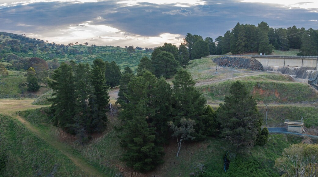 Carcoar Dam, Wind Turbines and countryside