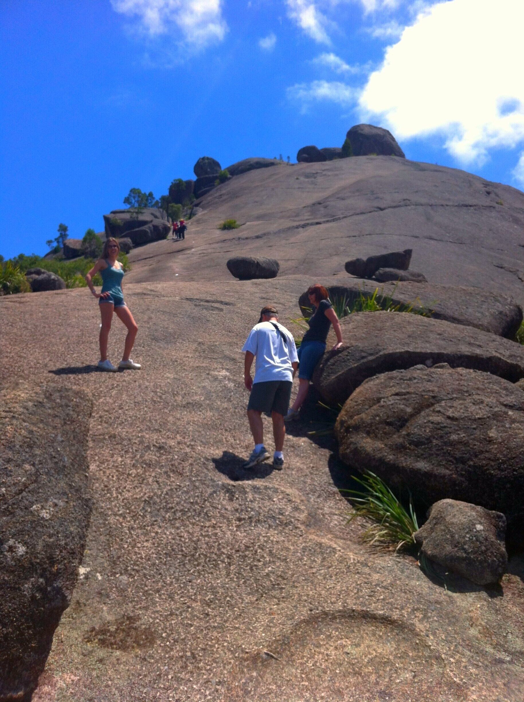 Incredible surroundings, the balancing boulder at the top is the coolest! Bring good hiking shoes. Take your time as there is lots to see! 