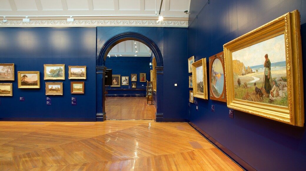 Greater Bendigo City featuring interior views and art