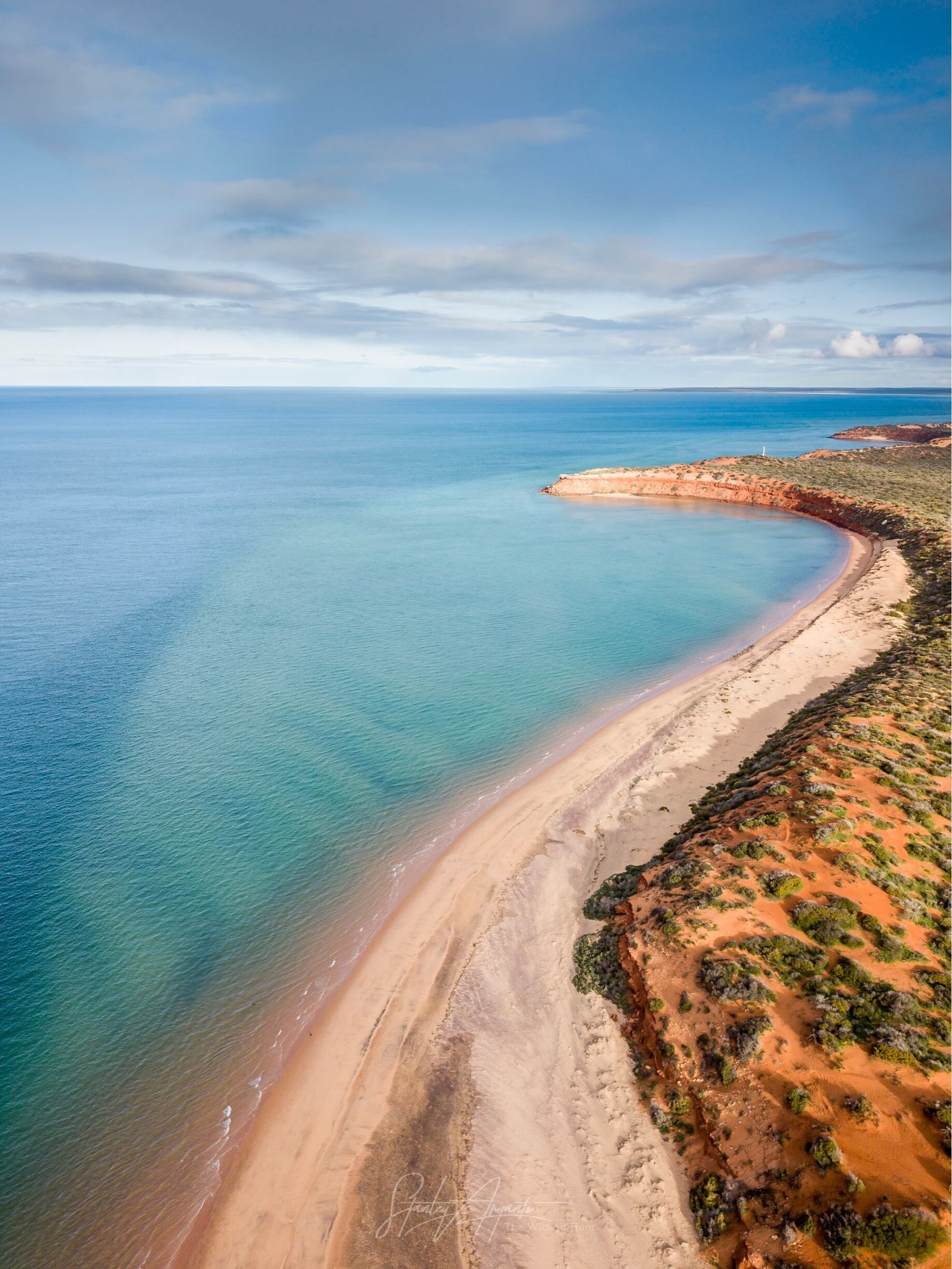One of the Cape in Shark Bay Western Australia. Nice turquoise water and red sands 
#aboveitall #Lustofly #LeftRightUpDownCenter #TheWickedHuntPhotography #TheWickedHunt 