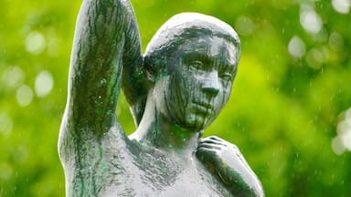 Sculpturepark Billund which includes a statue or sculpture