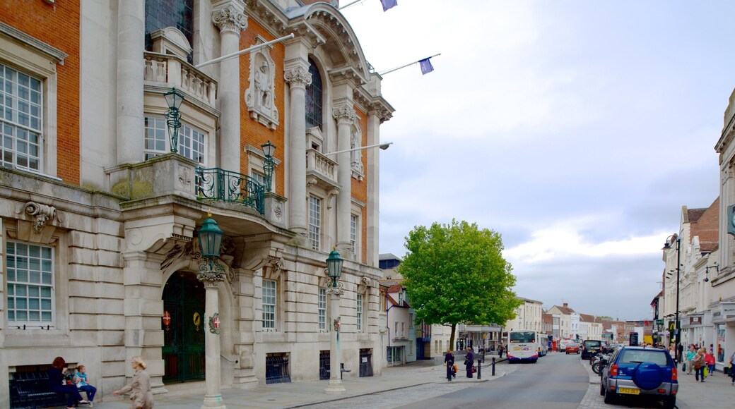 Colchester showing heritage architecture