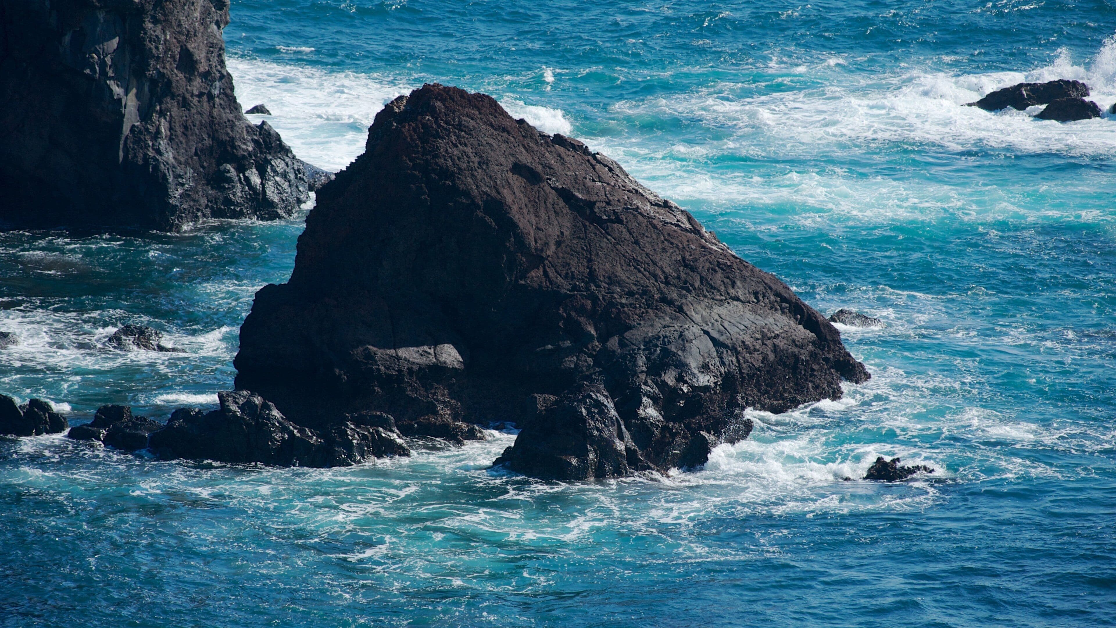 済州島 表示 海岸線の眺め と 荒々しい海岸線