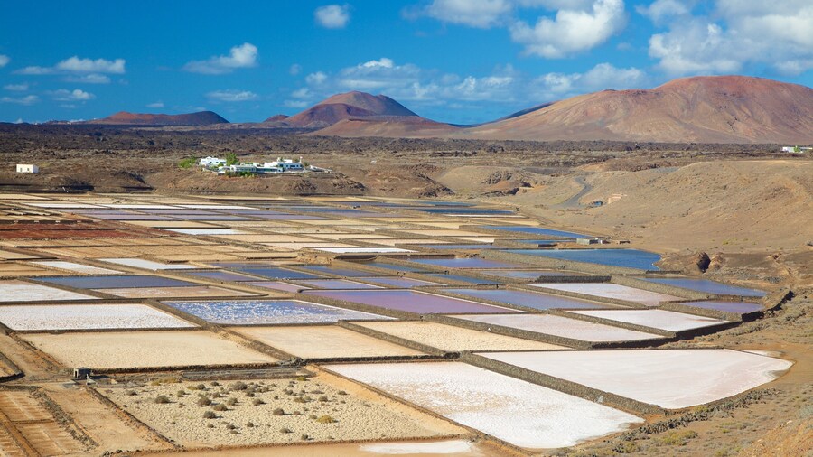 Teguise which includes tranquil scenes