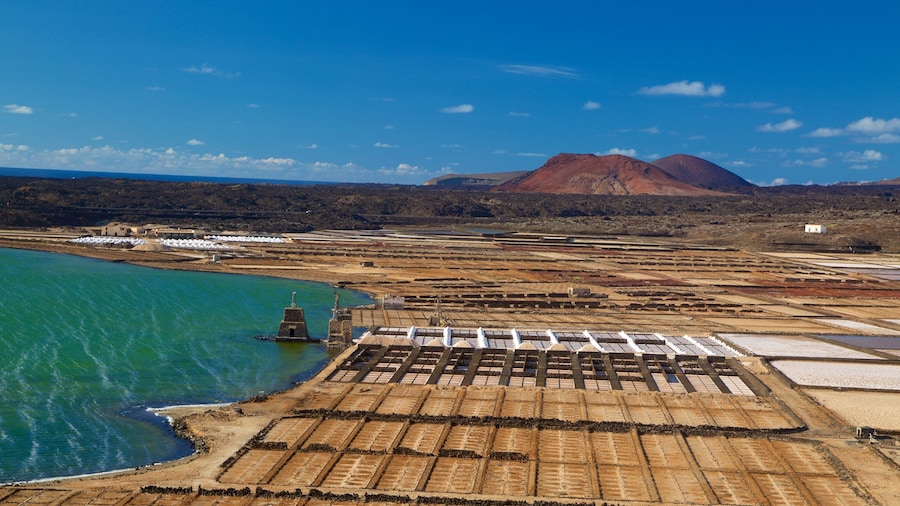Teguise presenterar stillsam natur och kustutsikter
