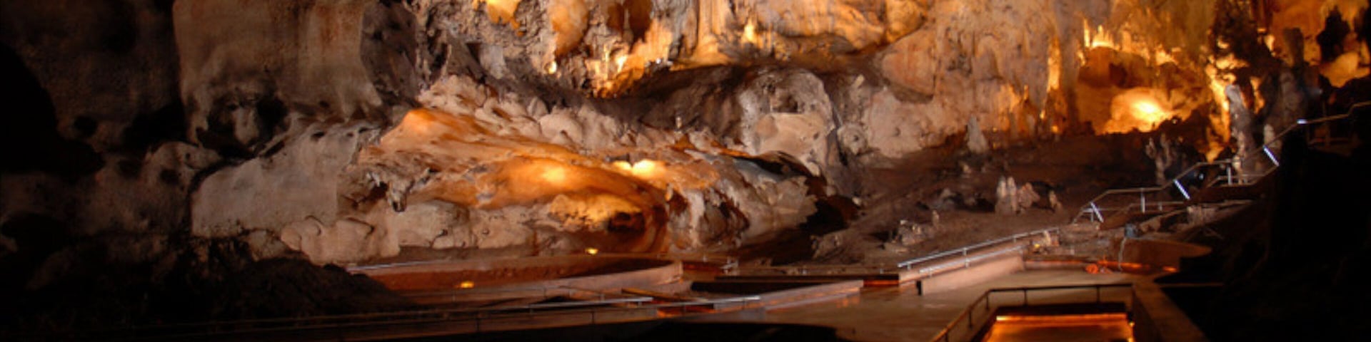 Dominican Republic showing interior views, caves and a bridge