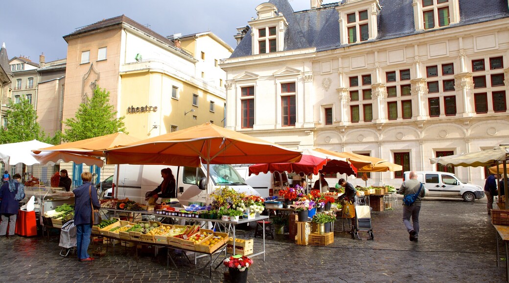 Grenoble som viser torg eller plass, gatescener og marked
